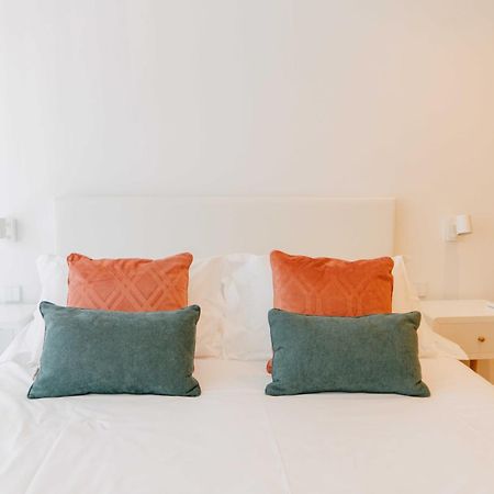 Oporto Yellow Apartments ภายนอก รูปภาพ