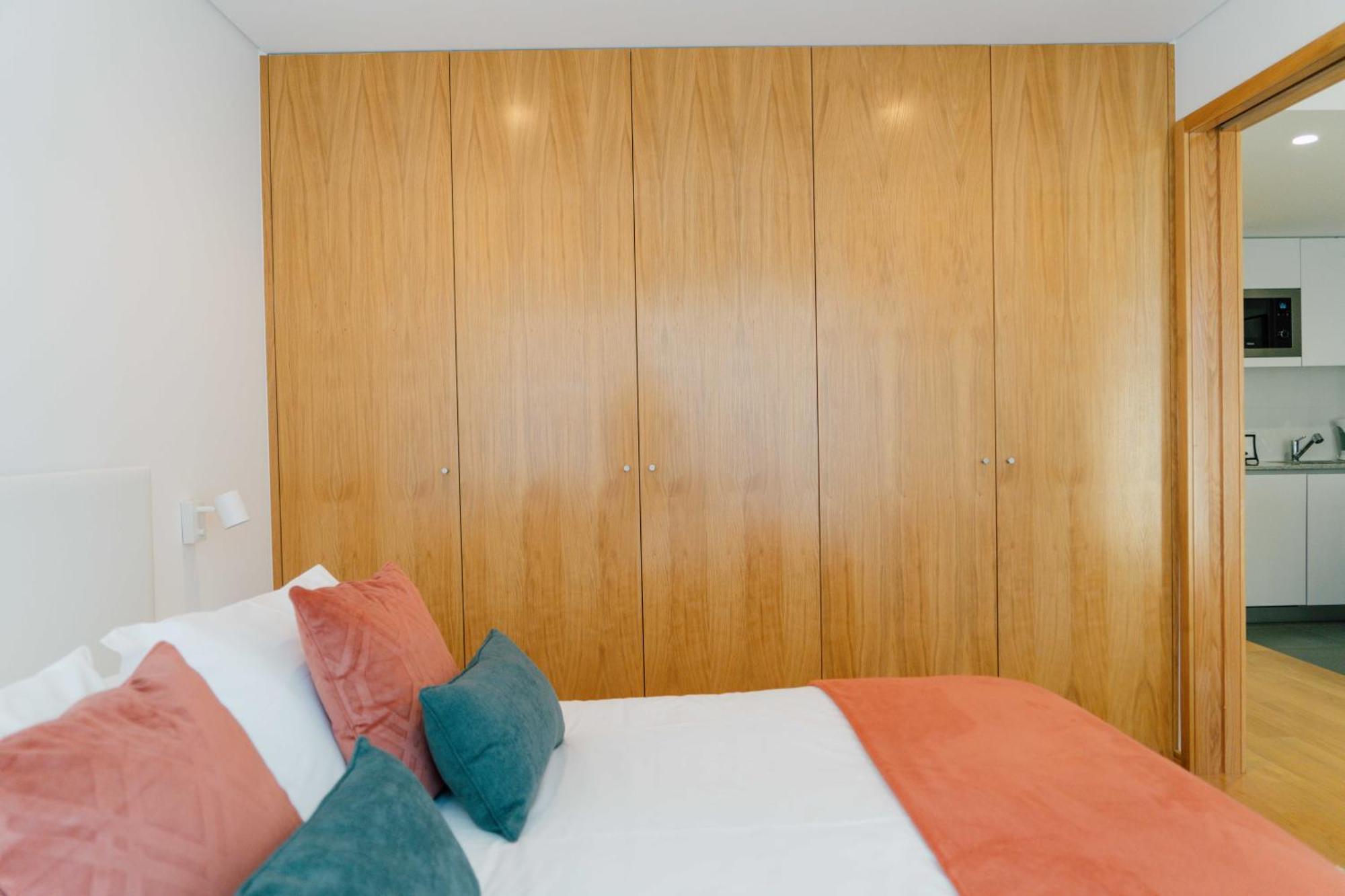 Oporto Yellow Apartments ภายนอก รูปภาพ